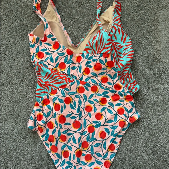 Summersalt One-Piece Swimsuit Mixed Print Wrap Style | Colorblock Fruit | Size 8 - Picture 4 of 4